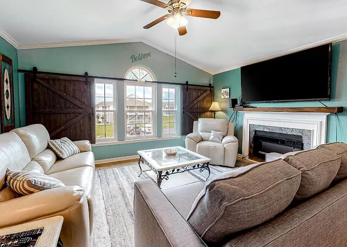 Colony Club U4 - Southern Gulf Charm *