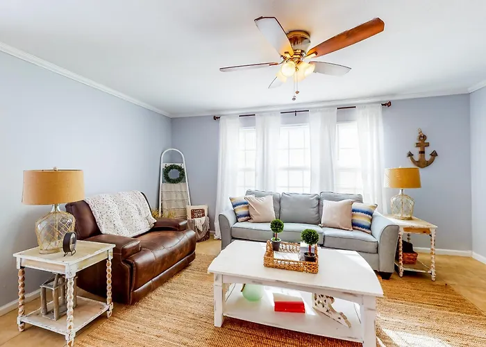 Colony Club U4 - Southern Gulf Charm *