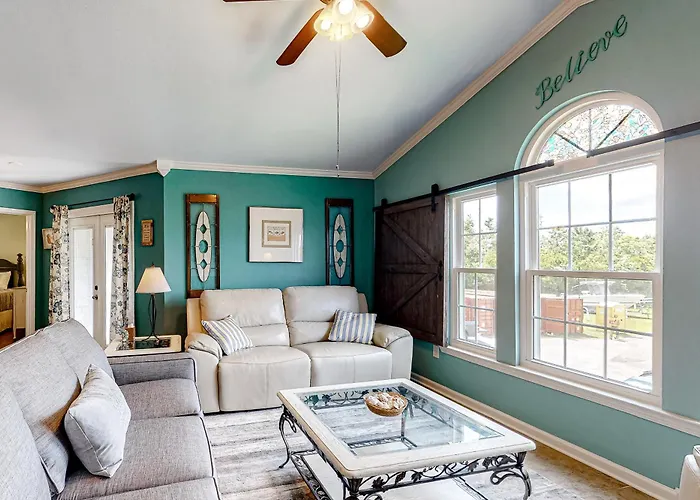 Colony Club U4 - Southern Gulf Charm