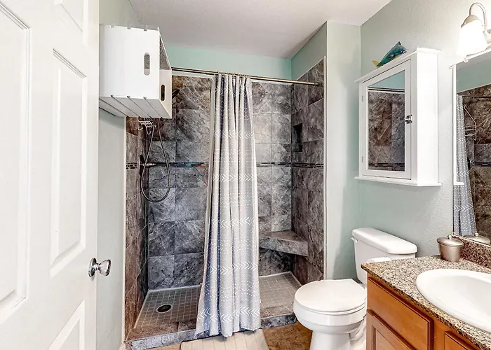 Colony Club U4 - Southern Gulf Charm *