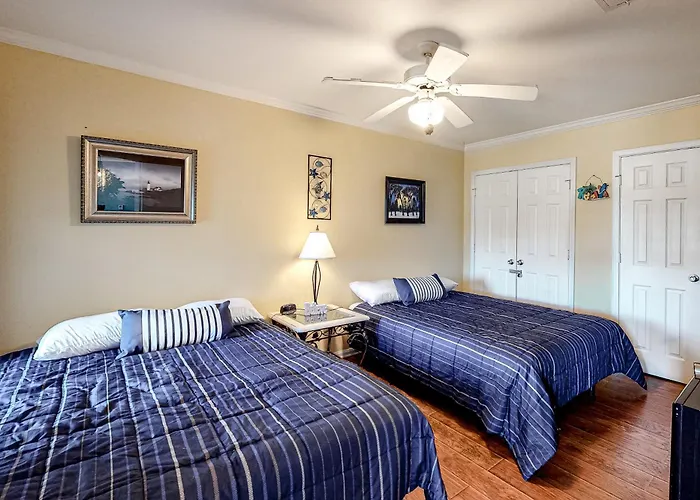 Colony Club U4 - Southern Gulf Charm