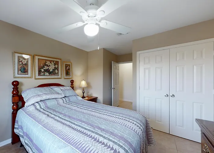Colony Club U4 - Southern Gulf Charm Apartment