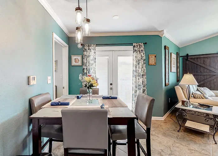 Apartment Colony Club U4 - Southern Gulf Charm *