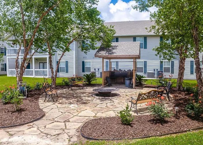 Colony Club U4 - Southern Gulf Charm *